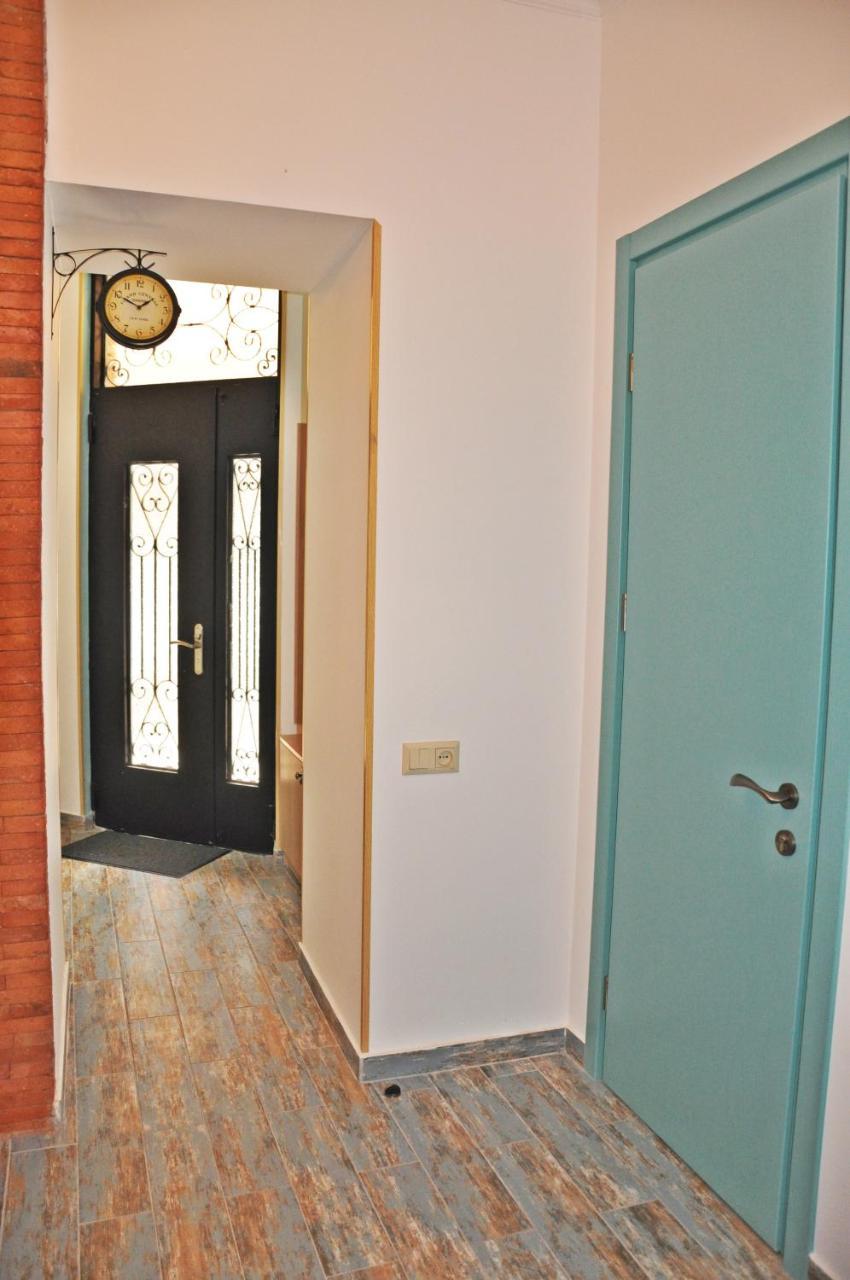 Comfortable Flat In Central ティビリシ エクステリア 写真